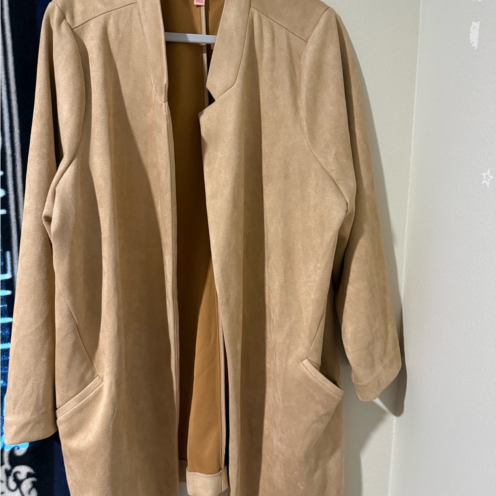 EVRI Tan Women's Trench Coat